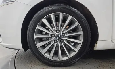 Kia K7 2016, 186030 км, за 5382.7 USD