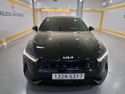 Kia K5 · 2023 год