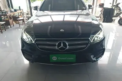 Mercedes-Benz E-Class 2020, 73000 км, за 29754 USD