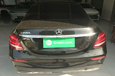 Mercedes-Benz E-Class 2020, 73000 км, за 29754 USD