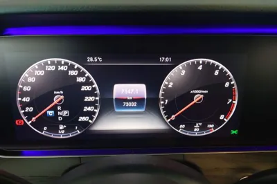 Mercedes-Benz E-Class 2020, 73000 км, за 29754 USD - фото 14