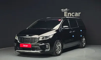 Kia Canival · 2019 год