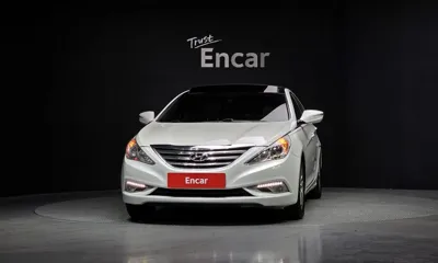 Hyundai Sonata 2013, 192938 км, за 2535.27 USD