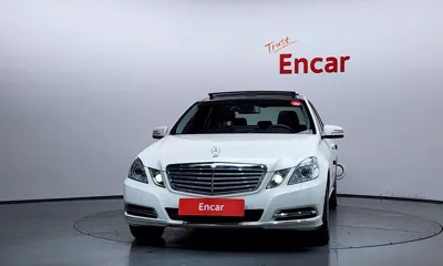 Mercedes-Benz E-Class 2012, 81331 км, за 4940.52 USD