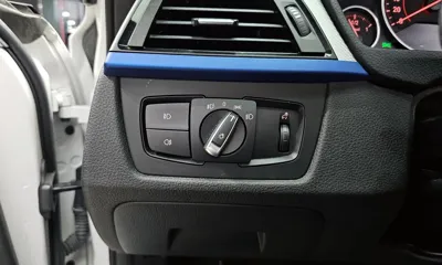BMW 3-Series 2015, 105875 км, за 9787.17 USD - фото 17