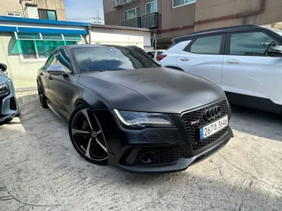 Audi RS7 · 2015 год
