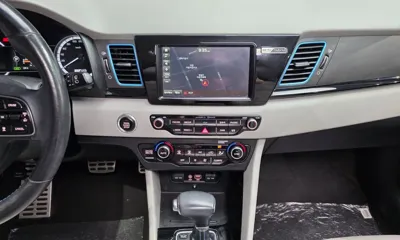 Kia Niro 2017, 124161 км, за 8794.79 USD - фото 17