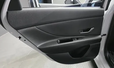Hyundai Avante 2021, 24089 км, за 9967.43 USD - фото 25