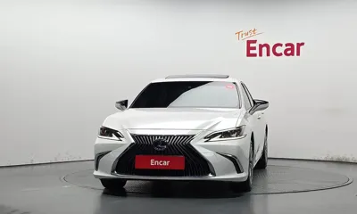 Lexus ES 2021, 97465 км, за 24222.13 USD