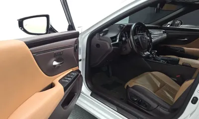 Lexus ES 2021, 97465 км, за 24222.13 USD - фото 10