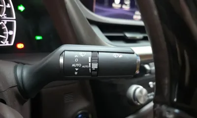 Lexus ES 2021, 97465 км, за 24222.13 USD - фото 28