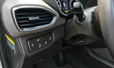 Hyundai Santafe 2019, 85521 км, за 12669.03 USD - фото 16