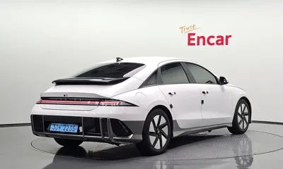 Hyundai Ioniq6 2023, 174240 км, за 14651.29 USD