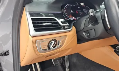 BMW 7-Series 2022, 111995 км, за 33088.46 USD - фото 28