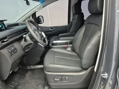 Hyundai Staria 2025, 9474 км, за 22581.07 USD - фото 16