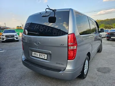 Hyundai Starex 2017, 169000 км, за 5785.61 USD