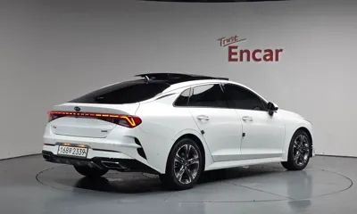 Kia K5 2020, 49957 км, за 14835.24 USD