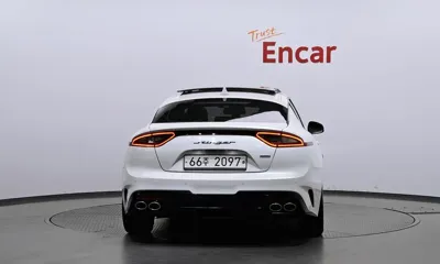 Kia Stinger 2018, 124049 км, за 8874.16 USD