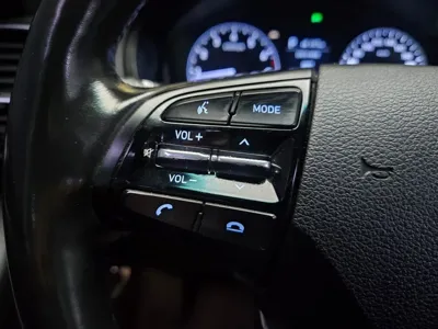 Hyundai Grandeur 2018, 167305 км, за 7799.9 USD