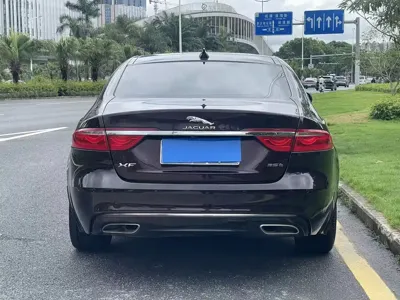 Jaguar XFL 2017, 90000 км, за 10506.21 USD