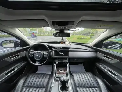 Jaguar XFL 2017, 90000 км, за 10506.21 USD - фото 14