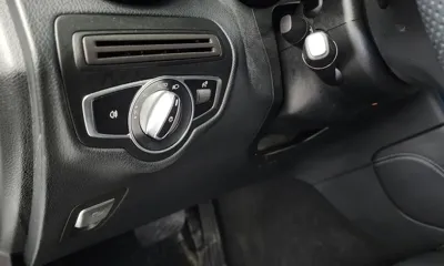 Mercedes-Benz GLC-Class 2019, 24999 км, за 19450.97 USD - фото 16