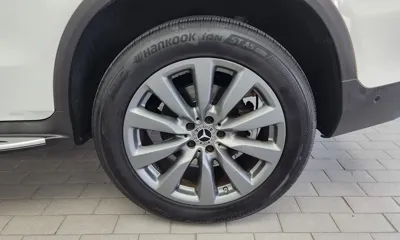 Mercedes-Benz GLC-Class 2019, 24999 км, за 19450.97 USD - фото 21