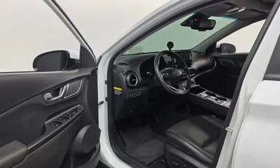 Hyundai Kona 2020, 98416 км, за 12945.63 USD - фото 10