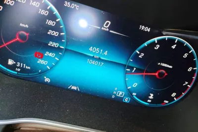Mercedes-Benz GLC 2020, 104000 км, за 26722 USD - фото 12