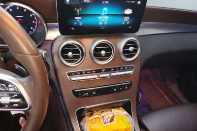 Mercedes-Benz GLC 2020, 104000 км, за 26722 USD - фото 13