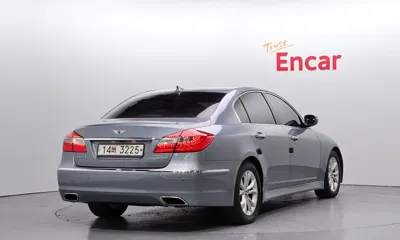 Hyundai Genesis 2014, 78752 км, за 5977.4 USD