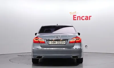 Hyundai Genesis 2014, 78752 км, за 5977.4 USD