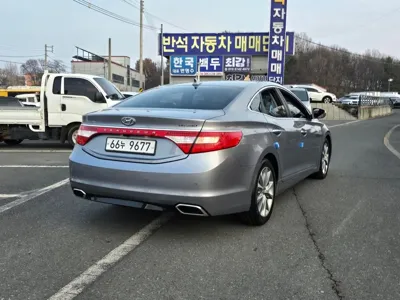 Hyundai Grandeur 2015, 91221 км, за 5616.12 USD