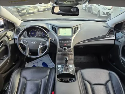 Hyundai Grandeur 2015, 91221 км, за 5616.12 USD - фото 10