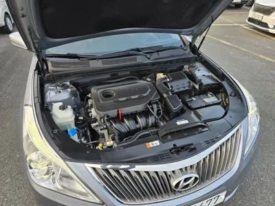 Hyundai Grandeur 2015, 91221 км, за 5616.12 USD - фото 20