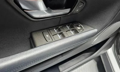 Land Rover Range Rover Evoque 2018, 169302 км, за 6940.78 USD - фото 18