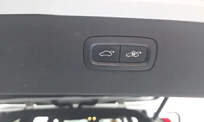Volvo XC90 2018, 98055 км, за 22134.12 USD - фото 20