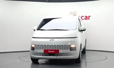 Hyundai Staria 2022, 33025 км, за 15142.71 USD