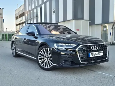 Audi A8 · 2023 год