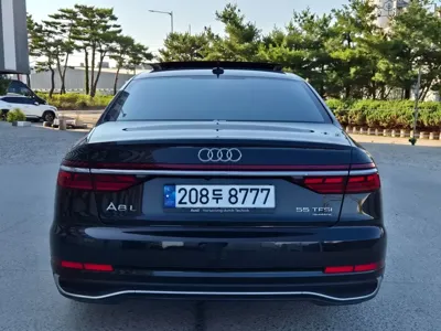 Audi A8 2023, 14901 км, за 60955.76 USD