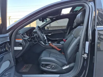 Audi A8 2023, 14901 км, за 60955.76 USD - фото 6