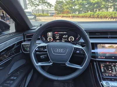 Audi A8 2023, 14901 км, за 60955.76 USD - фото 11