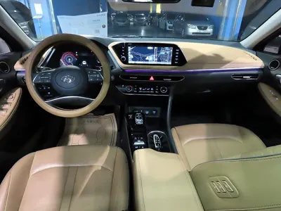Hyundai Sonata 2020, 56180 км, за 13651.43 USD