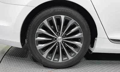 Hyundai Grandeur 2012, 146662 км, за 4529.34 USD
