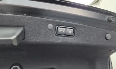 Hyundai Grandeur 2021, 112119 км, за 13418.84 USD - фото 29