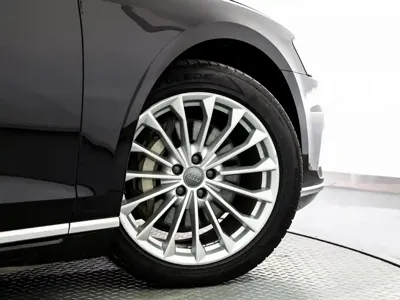 Audi A8 2020, 58000 км, за 48156.47 USD - фото 23
