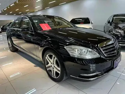 Mercedes-Benz S-Class · 2011 год
