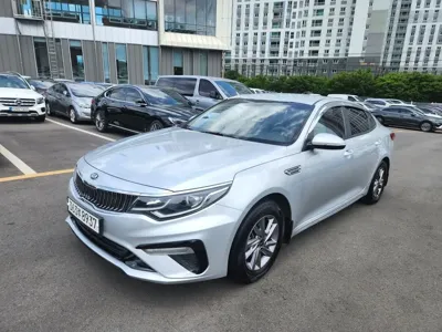 Kia K5 · 2019 год