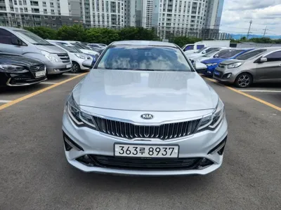 Kia K5 2019, 197071 км, за 4688.41 USD