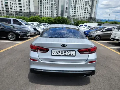 Kia K5 2019, 197071 км, за 4688.41 USD